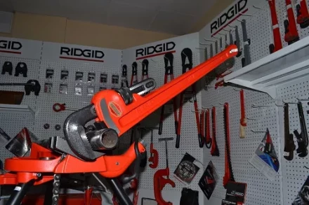 Прямой трубный ключ для тяжелых работ 36  31035 купить в Нягани