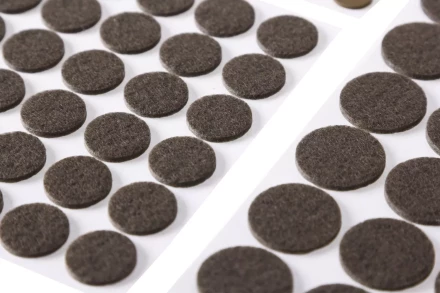 Набор STAYER &quot;COMFORT&quot;: Накладки самоклеящиеся на мебельные ножки, 175 шт, коричневые 40916-H175 купить в Нягани