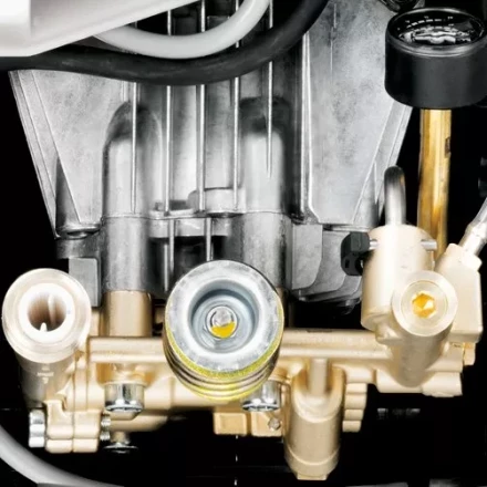 Минимойка-мойка высокого давления KARCHER HD 7/18-4 M  ПРОФЕССИОНАЛЬНАЯ купить в Нягани