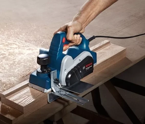 Рубанок BOSCH GHO 6500 (0.601.596.000) купить в Нягани