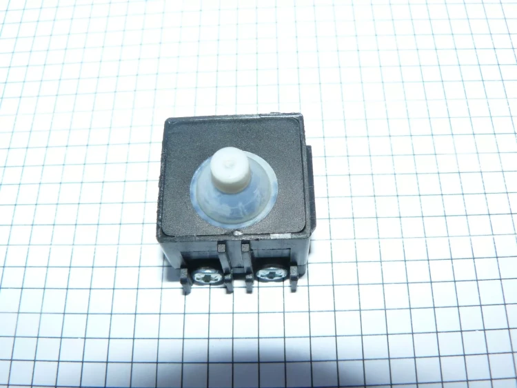 Выключатель SF125 7(7)A 5E4 V000-003-302 купить в Нягани