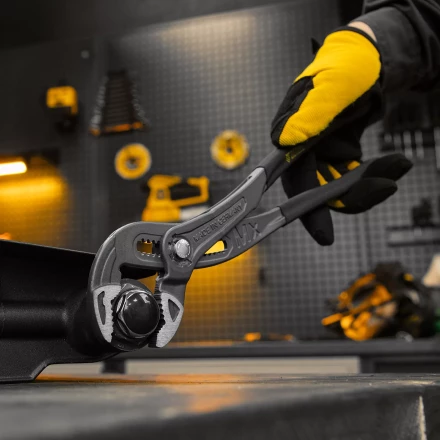 Клещи переставные Denzel 17907, кнопочный механизм, обливные рукоятки, 300 мм купить в Нягани