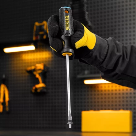 Отвертка, SL6x150 мм, S2, 3к рукоятка Denzel 121997 купить в Нягани