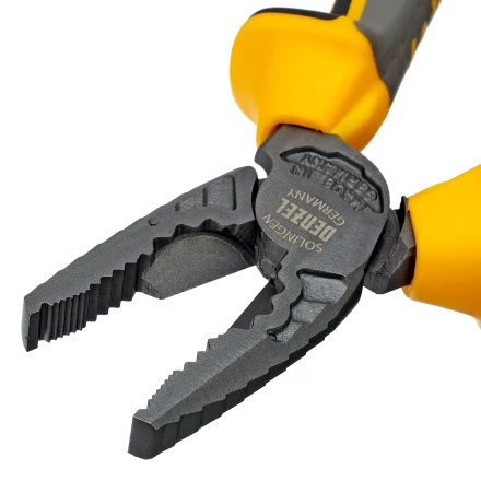 Плоскогубцы комбинированные 165 мм Denzel 17080, трехкомпонентные рукоятки купить в Нягани