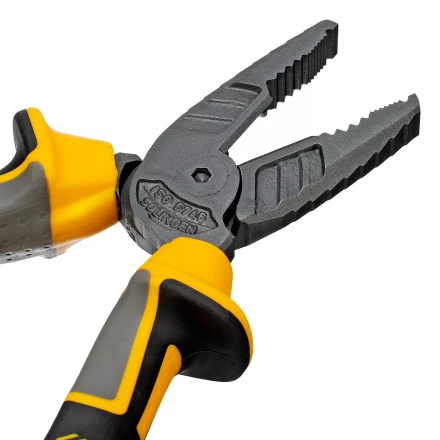 Плоскогубцы комбинированные 165 мм Denzel 17080, трехкомпонентные рукоятки купить в Нягани