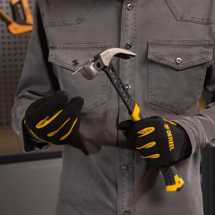 Молоток-гвоздодёр Denzel 10466, 450 г, цельнокованый,боек с магнитом, двухкомп. обрезин. рук-ка купить в Нягани