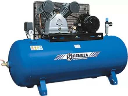 Компрессор масляный поршневой ременной СБ 4/Ф-270 LB 50 Remeza купить в Нягани