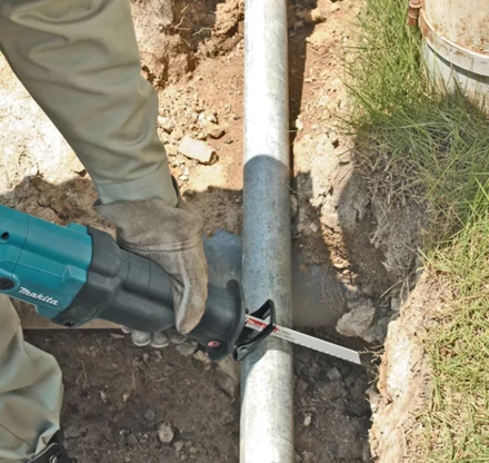 Пила сабельная Makita JR3050T купить в Нягани