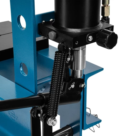 Пресс гидравлический с манометром и педалью, 30 т // Stels 52316 купить в Нягани