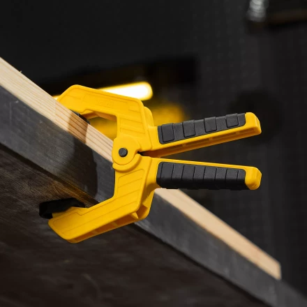 Струбцина клещеобразная Denzel, усиленная 65 х 50 мм, двухкомпонентные рукоятки, 20796 купить в Нягани