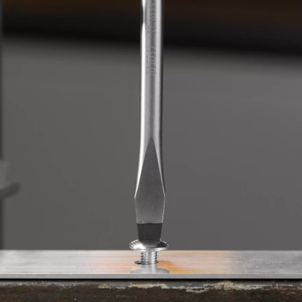 Набор отверток на полке Denzel, 8 шт., PH+SL, S2, 3к рукоятка, 122137 купить в Нягани