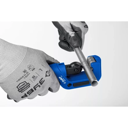 ЗУБР Нерж-32, 4 - 32 мм, на подшипниках, труборез для нержавеющей стали, Профессионал (23832) купить в Нягани