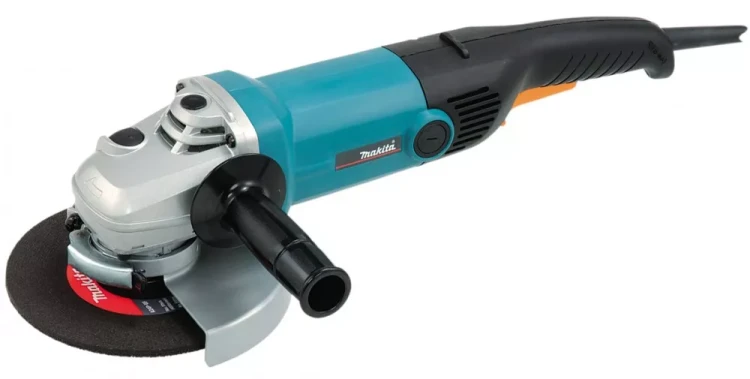 Угловая шлифмашина Makita GA7010C УШМ Болгарка купить в Нягани