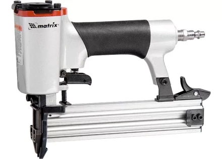 Нейлер пневматический для гвоздей от 10 до 32 мм 18GA MATRIX 57405 купить в Нягани