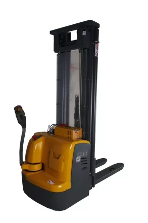 Штабелер самоходный 1,5 т 5,6 м XILIN CDDR15-III 24/200 В/Ач (сопровождаемый) 1010950 купить в Нягани