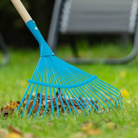 Грабли веерные стальные Palisad, 430 х 1550 мм, 22 плоских зуба, лакированный черенок, Luxe, 617885 купить в Нягани