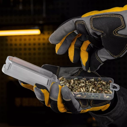 Заклепки резьбовые, стальные, оцинкованные, М3, пластиковый кейс, 200 шт. Denzel 40600 купить в Нягани