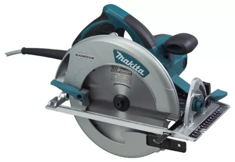 Пила циркулярная дисковая Makita 5008MG купить в Нягани