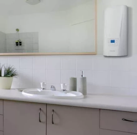 Проточный водонагреватель ELECTROLUX SP 18-27 MULTYTRONIC купить в Нягани