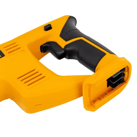 Пила сабельная аккумуляторная CRC-115-0,  18В Li-Ion Denzel 28466 купить в Нягани