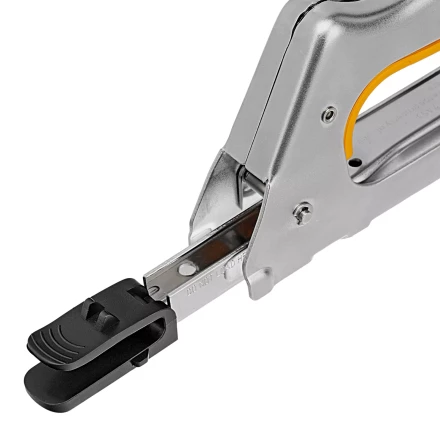 Степлер металлический, скобы в комплекте, 2К рукоятка, тип 53, 6-10 мм Denzel 40222 купить в Нягани