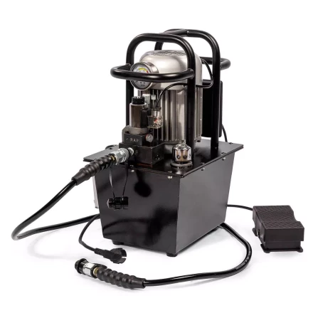 Насосная гидравлическая станция КВТ ПМЭ-7100У объем маслобака 10.0 л с удержанием (230 В/50 Гц) (91799) купить в Нягани