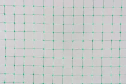 Сетка садовая высокопрочная Palisad 64528 (для птичников, шпалер), 2х20 м, ячейка 20х20 мм купить в Нягани