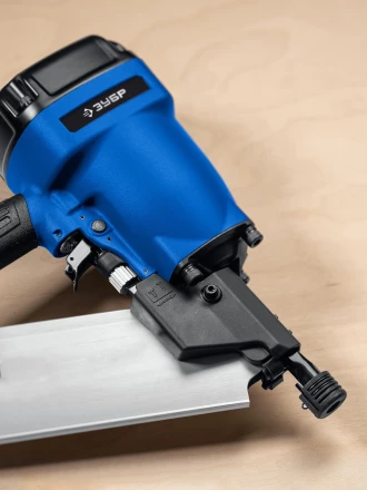 ЗУБР SN34-90A, пневматический нейлер для реечных гвоздей ЗУБР SN34/D34 (50-90 мм), Профессионал (31925) купить в Нягани