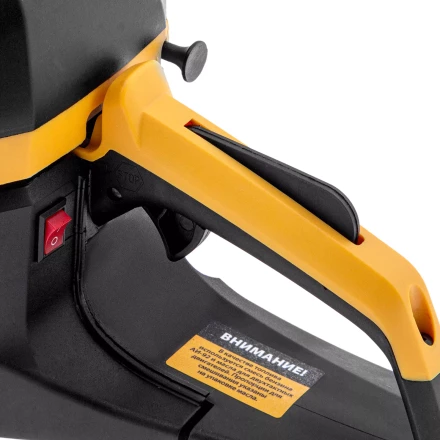 Пила цепная бензиновая Denzel DS-5218, шина 45 см, 52 см3, 3 л.с, шаг 0,325, паз 1,5 мм, 72 звена 95237 купить в Нягани