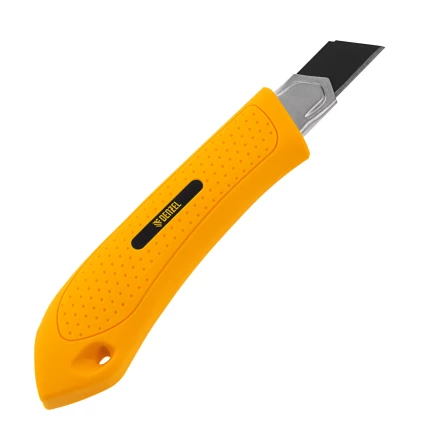 Нож Denzel, 18 мм, сменное лезвие, SK4, метал. направляющая, винтовой фиксатор, 78943 купить в Нягани