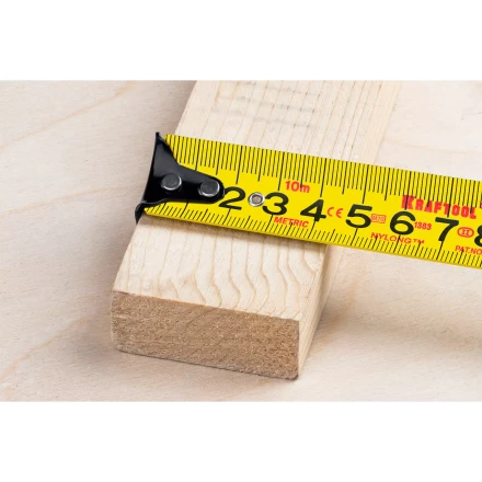 Рулетка с ударостойким обрезиненным корпусом 34122-10 купить в Нягани