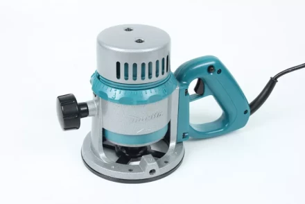 Фрезер Makita 3601B купить в Нягани