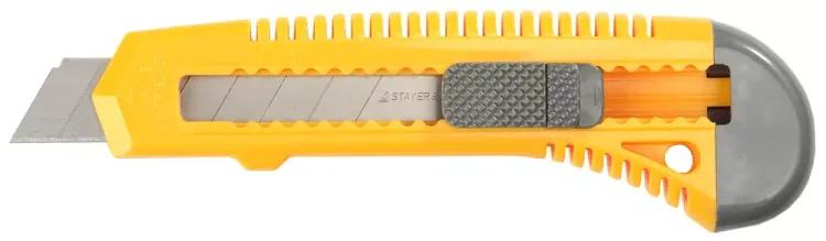 Нож STAYER "STANDARD" с выдвижным сегмент. лезвием, пластмасс.,18мм 0911 купить в Нягани