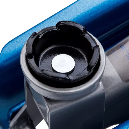 Домкрат гидравлический подкатной 2т высота подъема 140-340 мм в кейсе Stels 51128 купить в Нягани