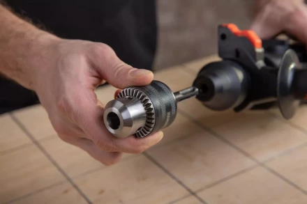 Патрон для дрели HAMMER Ф13мм 1/2&quot; (208-206) купить в Нягани