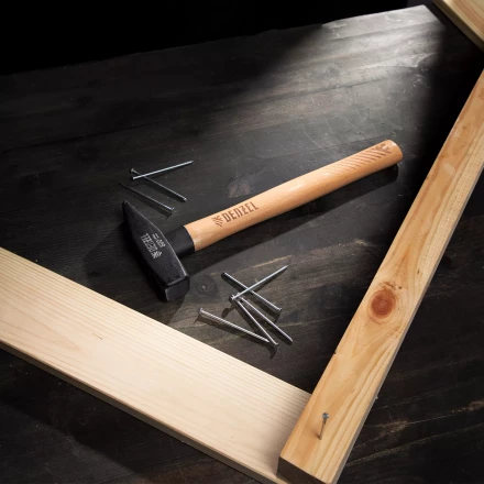 Молоток слесарный, Denzel 800 г, кованый квадратный боек, буковая рукоятка 10435 купить в Нягани