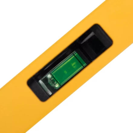 Уровень алюминиевый Denzel 33694, магнит, фрезерованный, 3 глазка (1 зеркал.), 0,5 мм/м, 1200 мм купить в Нягани