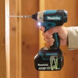 Аккумуляторный ударный шуруповерт Makita DTD157Z (без АКБ и ЗУ) купить в Нягани