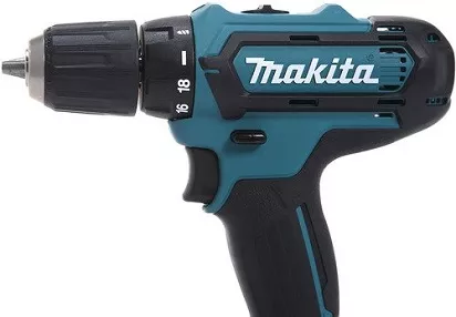 Аккумуляторная дрель-шуруповерт Makita DF331DWYE4 купить в Нягани