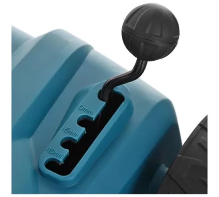 Скарификатор Makita UV3600 купить в Нягани