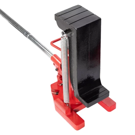 Домкрат автономный с низким подхватом КВТ ДА-30П160Н усилием 30 т (103857) купить в Нягани