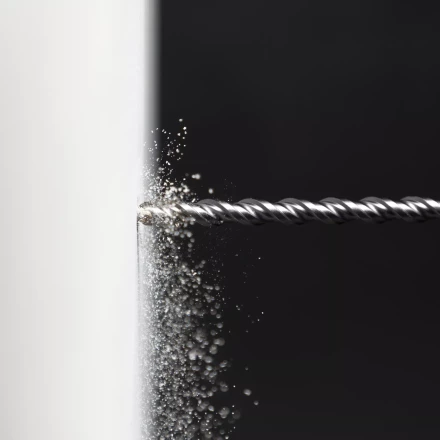 Бур по бетону Denzel, 12 x 600 мм, двойная спираль, три пылеотводящие кромки, 705028 купить в Нягани