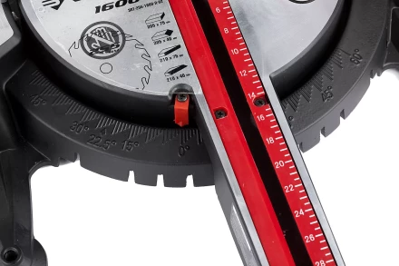 Пила торцовочная ЗУБР &quot;МАСТЕР&quot;, сдвижная голова, 255 мм, 4800 об/мин, 1600 Вт ЗПТ-255-1600-Л-02 купить в Нягани