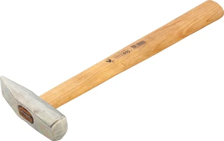 Молоток слесарный 800 г квадратный боек деревянная рукоятка Россия 10272 купить в Нягани
