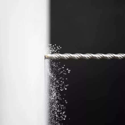 Бур по бетону Denzel, 10 x 260 мм, двойная спираль, три пылеотводящие кромки, 705018 купить в Нягани