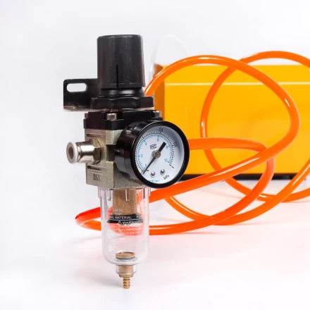 Пресс-клещи пневматические КВТ ПКП-10к для серийной опрессовки втулочных наконечников до 10 мм (85397) купить в Нягани