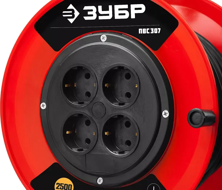 Удлинитель на катушке "ПВС 307", 50 м, 2500 Вт, 4 гнезда, ПВС 3х0,75 кв мм, ЗУБР 55083-50 купить в Нягани