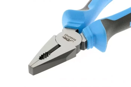 Плоскогубцы комбинированные 180 мм хром-ванадий двухкомпонентные рукоятки БАРС 16997 купить в Нягани